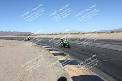 media/Dec-01-2025-Moto Forza (Mon) [[2daa91e15f]]/3-Beginner Group/Session 4 (Turn 10 Inside)/